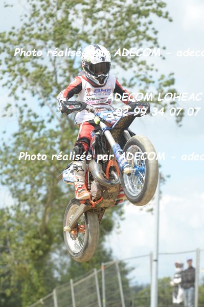 http://v2.adecom-photo.com/images//8.MOTO/2019/SUPERMOTARD_LOHEAC_2019/CATEGORIE_S4/HOARAU_Enzo/47A_6332.JPG