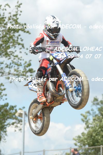 http://v2.adecom-photo.com/images//8.MOTO/2019/SUPERMOTARD_LOHEAC_2019/CATEGORIE_S4/HOARAU_Enzo/47A_6334.JPG