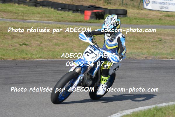 http://v2.adecom-photo.com/images//8.MOTO/2019/SUPERMOTARD_LOHEAC_2019/CATEGORIE_S4/PERNAT_Jules/47A_4176.JPG