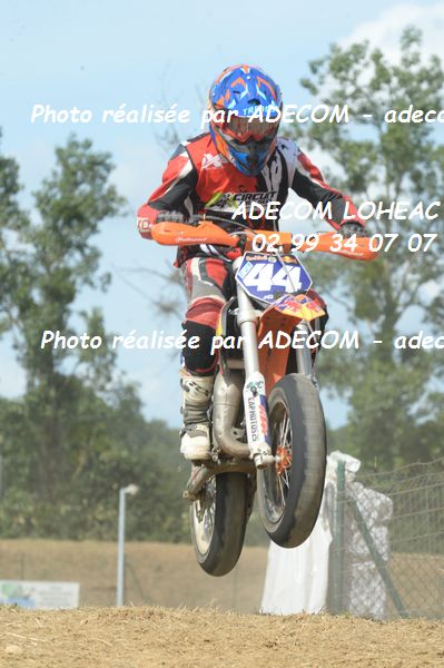 http://v2.adecom-photo.com/images//8.MOTO/2019/SUPERMOTARD_LOHEAC_2019/CATEGORIE_S4/RIFFIOS_Luk/47A_7844.JPG