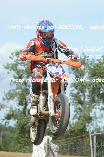 http://v2.adecom-photo.com/images//8.MOTO/2019/SUPERMOTARD_LOHEAC_2019/CATEGORIE_S4/RIFFIOS_Luk/47A_7947.JPG