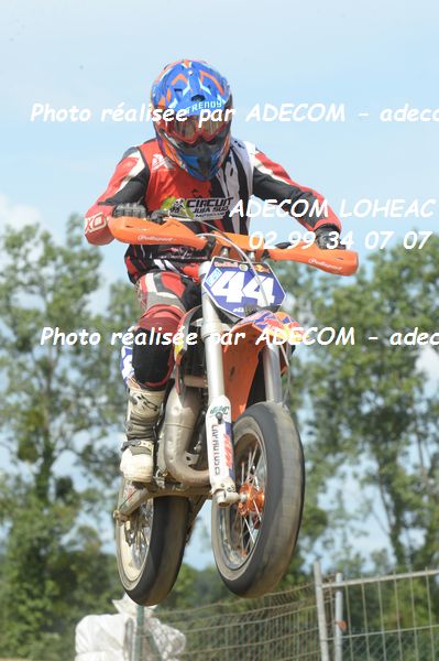 http://v2.adecom-photo.com/images//8.MOTO/2019/SUPERMOTARD_LOHEAC_2019/CATEGORIE_S4/RIFFIOS_Luk/47A_7948.JPG