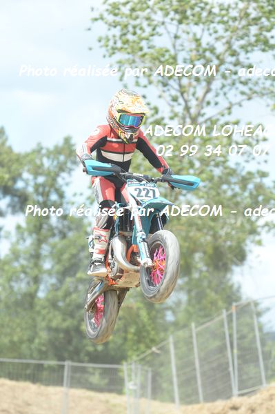 http://v2.adecom-photo.com/images//8.MOTO/2019/SUPERMOTARD_LOHEAC_2019/CATEGORIE_S4/STOJANOVIC_Adam/47A_6299.JPG