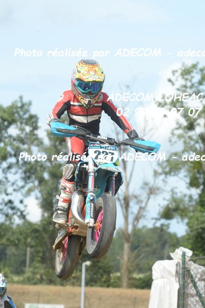 http://v2.adecom-photo.com/images//8.MOTO/2019/SUPERMOTARD_LOHEAC_2019/CATEGORIE_S4/STOJANOVIC_Adam/47A_7907.JPG