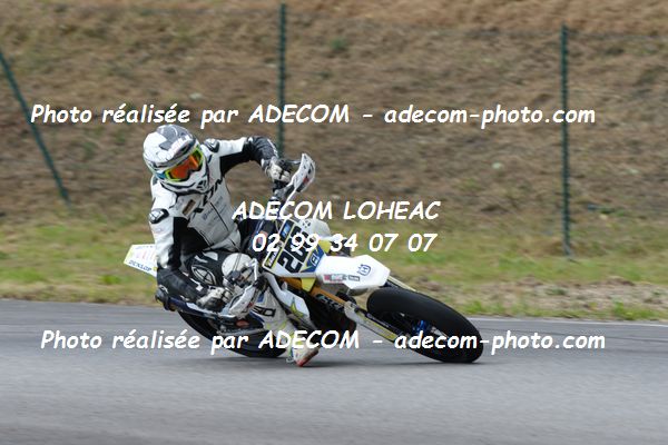 http://v2.adecom-photo.com/images//8.MOTO/2019/SUPERMOTARD_LOHEAC_2019/CHALLENGER/BAULARD_Bruno/47A_4997.JPG