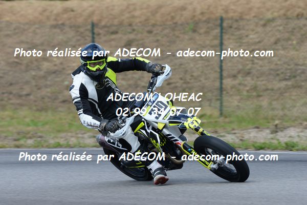 http://v2.adecom-photo.com/images//8.MOTO/2019/SUPERMOTARD_LOHEAC_2019/CHALLENGER/BENDER_William/47A_4850.JPG