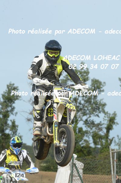 http://v2.adecom-photo.com/images//8.MOTO/2019/SUPERMOTARD_LOHEAC_2019/CHALLENGER/BENDER_William/47A_7154.JPG