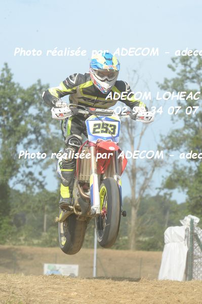 http://v2.adecom-photo.com/images//8.MOTO/2019/SUPERMOTARD_LOHEAC_2019/CHALLENGER/BEZIER_Adrien/47A_7404.JPG