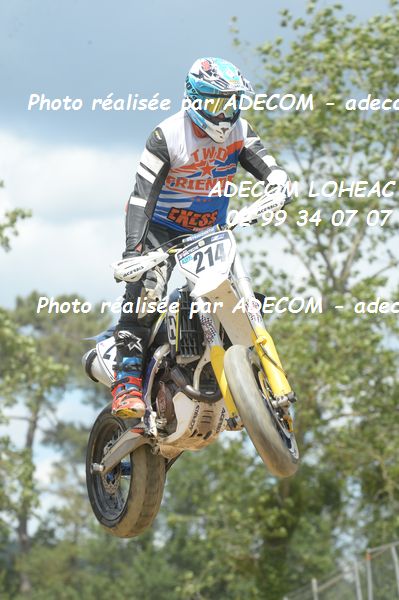 http://v2.adecom-photo.com/images//8.MOTO/2019/SUPERMOTARD_LOHEAC_2019/CHALLENGER/BRETECHE_Brice/47A_5469.JPG