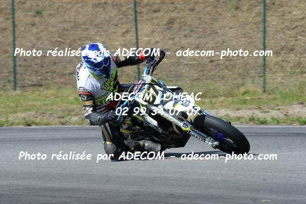 http://v2.adecom-photo.com/images//8.MOTO/2019/SUPERMOTARD_LOHEAC_2019/CHALLENGER/CHAPEAU_Romain/47A_4757.JPG