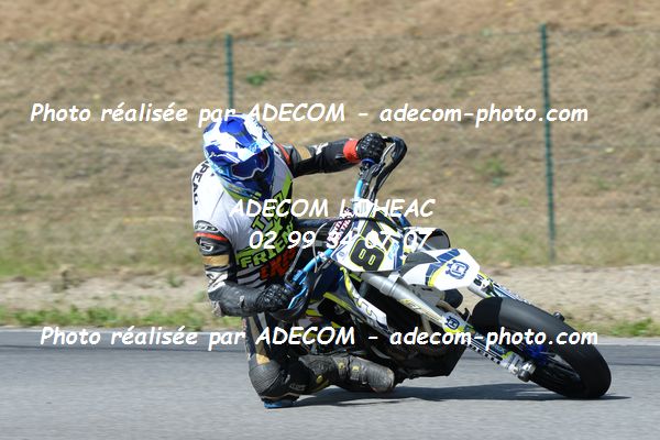 http://v2.adecom-photo.com/images//8.MOTO/2019/SUPERMOTARD_LOHEAC_2019/CHALLENGER/CHAPEAU_Romain/47A_4785.JPG