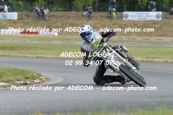 http://v2.adecom-photo.com/images//8.MOTO/2019/SUPERMOTARD_LOHEAC_2019/CHALLENGER/CHAPEAU_Romain/47A_7042.JPG
