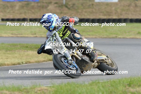 http://v2.adecom-photo.com/images//8.MOTO/2019/SUPERMOTARD_LOHEAC_2019/CHALLENGER/CHAPEAU_Romain/47A_7105.JPG