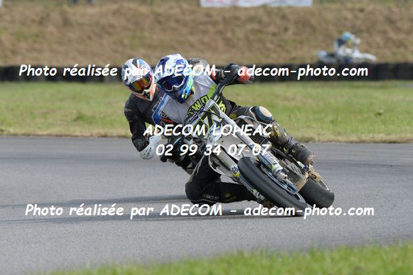 http://v2.adecom-photo.com/images//8.MOTO/2019/SUPERMOTARD_LOHEAC_2019/CHALLENGER/CHAPEAU_Romain/47A_7133.JPG