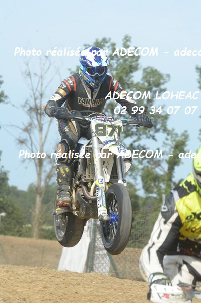 http://v2.adecom-photo.com/images//8.MOTO/2019/SUPERMOTARD_LOHEAC_2019/CHALLENGER/CHAPEAU_Romain/47A_7418.JPG