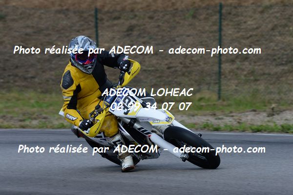 http://v2.adecom-photo.com/images//8.MOTO/2019/SUPERMOTARD_LOHEAC_2019/CHALLENGER/CHATEL_Jordan/47A_4873.JPG