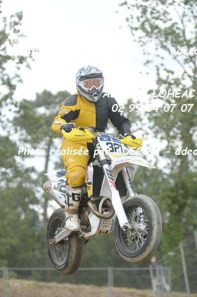 http://v2.adecom-photo.com/images//8.MOTO/2019/SUPERMOTARD_LOHEAC_2019/CHALLENGER/CHATEL_Jordan/47A_5525.JPG