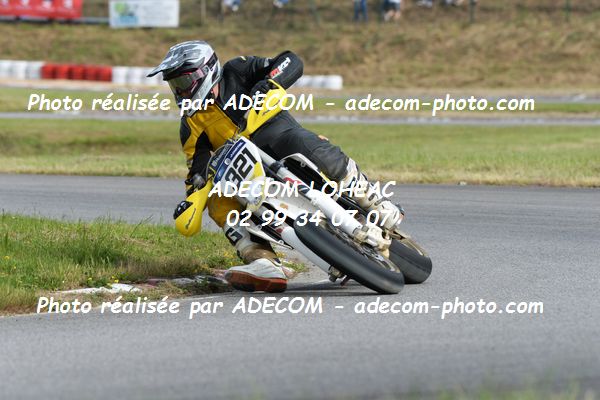 http://v2.adecom-photo.com/images//8.MOTO/2019/SUPERMOTARD_LOHEAC_2019/CHALLENGER/CHATEL_Jordan/47A_7027.JPG
