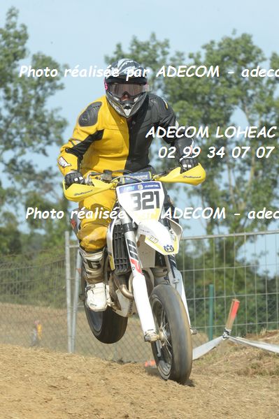 http://v2.adecom-photo.com/images//8.MOTO/2019/SUPERMOTARD_LOHEAC_2019/CHALLENGER/CHATEL_Jordan/47A_7380.JPG