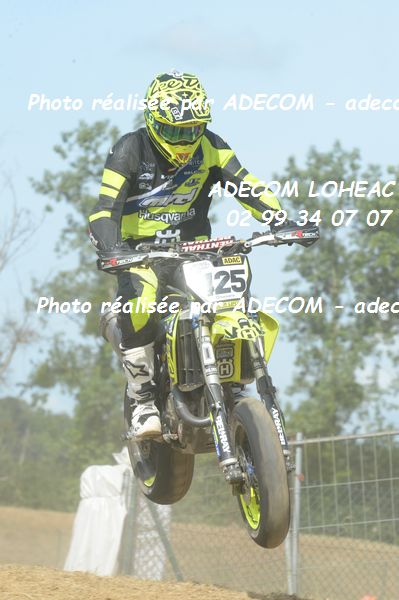 http://v2.adecom-photo.com/images//8.MOTO/2019/SUPERMOTARD_LOHEAC_2019/CHALLENGER/CORMAN_Francois/47A_7507.JPG