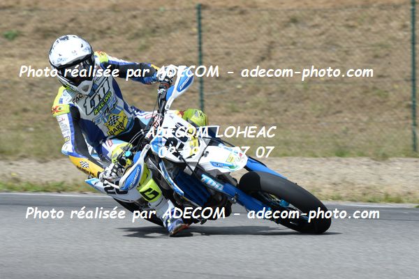 http://v2.adecom-photo.com/images//8.MOTO/2019/SUPERMOTARD_LOHEAC_2019/CHALLENGER/DELONG_Alexis/47A_4932.JPG