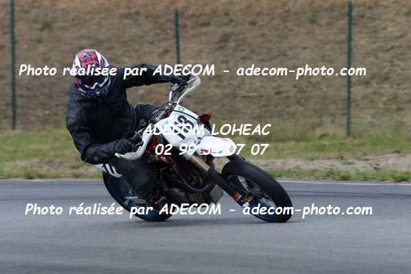 http://v2.adecom-photo.com/images//8.MOTO/2019/SUPERMOTARD_LOHEAC_2019/CHALLENGER/DEMAY_Julien/47A_4861.JPG