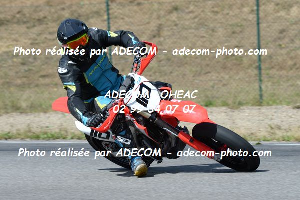 http://v2.adecom-photo.com/images//8.MOTO/2019/SUPERMOTARD_LOHEAC_2019/CHALLENGER/DO_REGO_Christophe/47A_4773.JPG