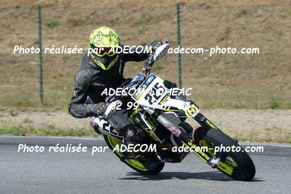 http://v2.adecom-photo.com/images//8.MOTO/2019/SUPERMOTARD_LOHEAC_2019/CHALLENGER/FEISTHAUER_Quentin/47A_4720.JPG
