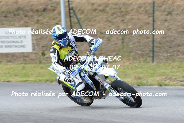 http://v2.adecom-photo.com/images//8.MOTO/2019/SUPERMOTARD_LOHEAC_2019/CHALLENGER/GIRAUD_ROCHON_Didier/47A_5016.JPG