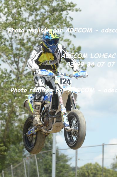 http://v2.adecom-photo.com/images//8.MOTO/2019/SUPERMOTARD_LOHEAC_2019/CHALLENGER/GIRAUD_ROCHON_Didier/47A_5235.JPG