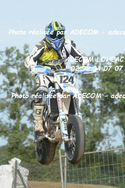 http://v2.adecom-photo.com/images//8.MOTO/2019/SUPERMOTARD_LOHEAC_2019/CHALLENGER/GIRAUD_ROCHON_Didier/47A_7206.JPG