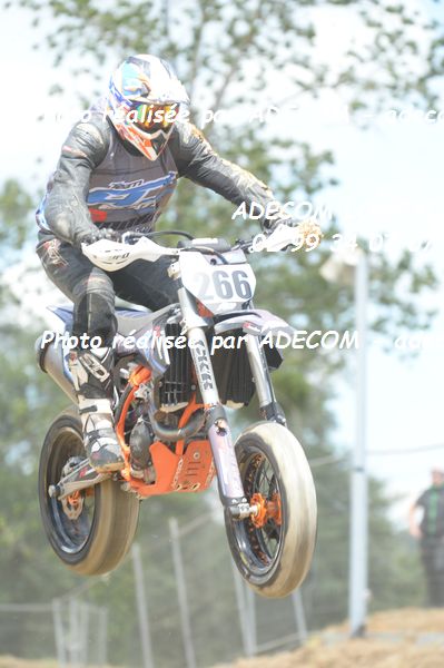 http://v2.adecom-photo.com/images//8.MOTO/2019/SUPERMOTARD_LOHEAC_2019/CHALLENGER/LAUDAT_Romuald/47A_5452.JPG