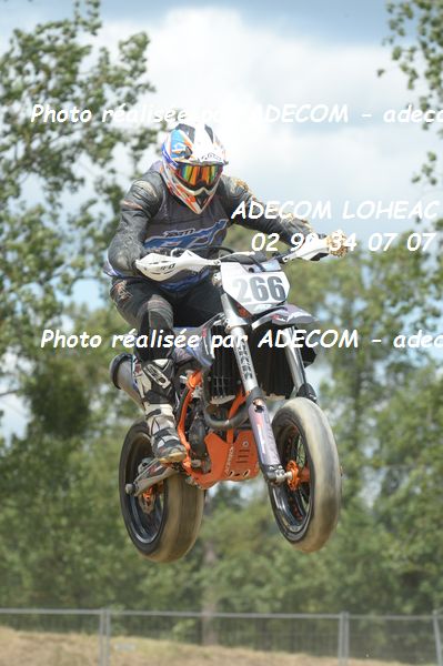 http://v2.adecom-photo.com/images//8.MOTO/2019/SUPERMOTARD_LOHEAC_2019/CHALLENGER/LAUDAT_Romuald/47A_5474.JPG