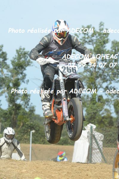 http://v2.adecom-photo.com/images//8.MOTO/2019/SUPERMOTARD_LOHEAC_2019/CHALLENGER/LAUDAT_Romuald/47A_7375.JPG