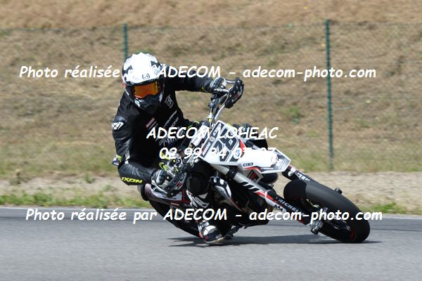 http://v2.adecom-photo.com/images//8.MOTO/2019/SUPERMOTARD_LOHEAC_2019/CHALLENGER/MARICIC_Mathieu/47A_4888.JPG