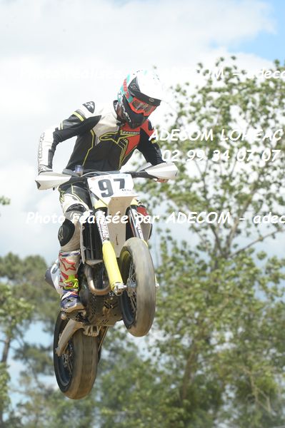 http://v2.adecom-photo.com/images//8.MOTO/2019/SUPERMOTARD_LOHEAC_2019/CHALLENGER/MUZY_Antonin/47A_5335.JPG