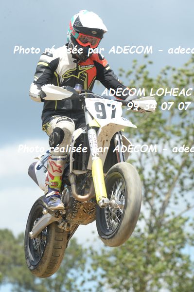 http://v2.adecom-photo.com/images//8.MOTO/2019/SUPERMOTARD_LOHEAC_2019/CHALLENGER/MUZY_Antonin/47A_5459.JPG