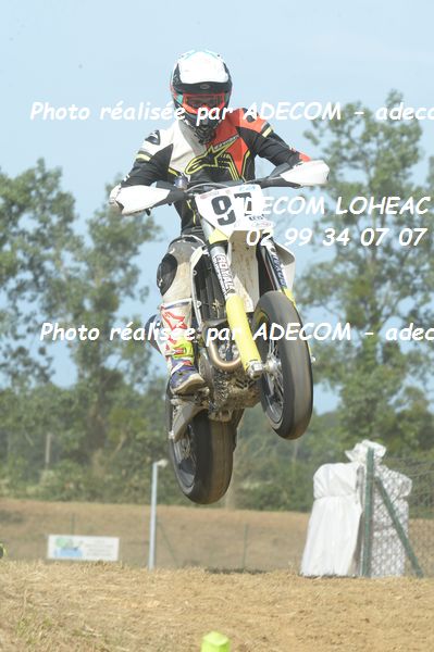 http://v2.adecom-photo.com/images//8.MOTO/2019/SUPERMOTARD_LOHEAC_2019/CHALLENGER/MUZY_Antonin/47A_7315.JPG