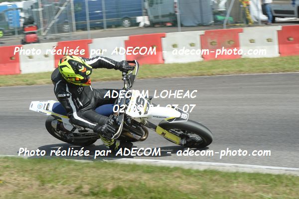 http://v2.adecom-photo.com/images//8.MOTO/2019/SUPERMOTARD_LOHEAC_2019/CHALLENGER/PAPIN_Fabrice/47A_6531.JPG