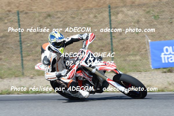 http://v2.adecom-photo.com/images//8.MOTO/2019/SUPERMOTARD_LOHEAC_2019/CHALLENGER/POYET_David/47A_4629.JPG