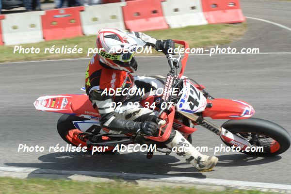 http://v2.adecom-photo.com/images//8.MOTO/2019/SUPERMOTARD_LOHEAC_2019/CHALLENGER/RIFFIOD_Tommy/47A_6504.JPG