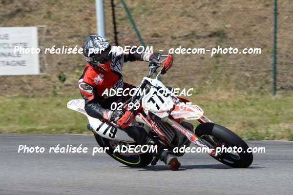 http://v2.adecom-photo.com/images//8.MOTO/2019/SUPERMOTARD_LOHEAC_2019/CHALLENGER/SARDA_Xavier/47A_4684.JPG