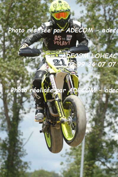 http://v2.adecom-photo.com/images//8.MOTO/2019/SUPERMOTARD_LOHEAC_2019/CHALLENGER/SCHAEFFER_Jonathan/47A_5154.JPG