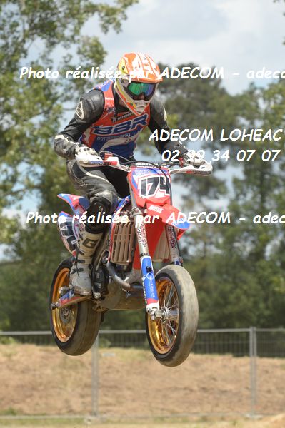 http://v2.adecom-photo.com/images//8.MOTO/2019/SUPERMOTARD_LOHEAC_2019/CHALLENGER/SOUVIGNET_Pierre/47A_5128.JPG