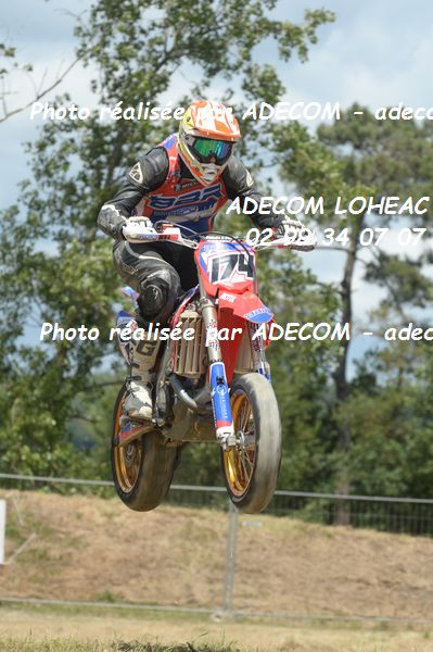 http://v2.adecom-photo.com/images//8.MOTO/2019/SUPERMOTARD_LOHEAC_2019/CHALLENGER/SOUVIGNET_Pierre/47A_5224.JPG