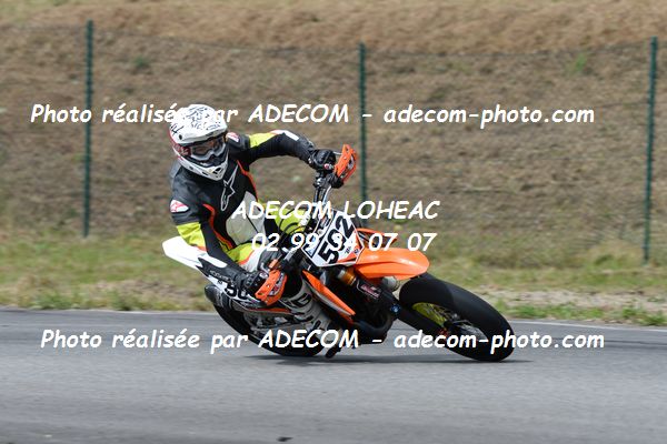 http://v2.adecom-photo.com/images//8.MOTO/2019/SUPERMOTARD_LOHEAC_2019/CHALLENGER/TOUCHEQUE_Julien/47A_4959.JPG