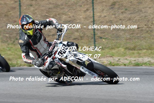 http://v2.adecom-photo.com/images//8.MOTO/2019/SUPERMOTARD_LOHEAC_2019/CHALLENGER/VALCESCHINI_Tony/47A_4689.JPG