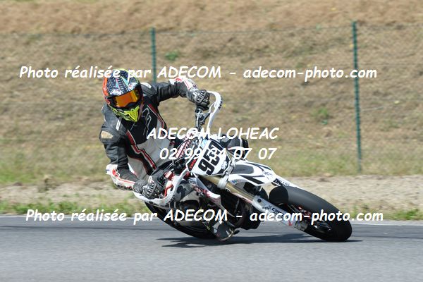 http://v2.adecom-photo.com/images//8.MOTO/2019/SUPERMOTARD_LOHEAC_2019/CHALLENGER/VALCESCHINI_Tony/47A_4754.JPG