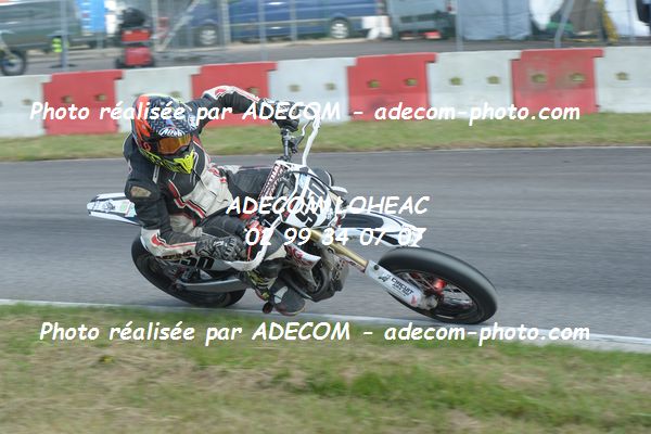 http://v2.adecom-photo.com/images//8.MOTO/2019/SUPERMOTARD_LOHEAC_2019/CHALLENGER/VALCESCHINI_Tony/47A_6541.JPG