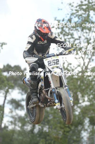 http://v2.adecom-photo.com/images//8.MOTO/2019/SUPERMOTARD_LOHEAC_2019/CHALLENGER/VILACA_Alexandre/47A_5534.JPG